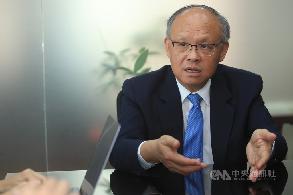 日本目前是跨太平洋夥伴全面進步協定(CPTPP)主導國家,行政院政務委員鄧振中表示,台日關係密切友好,但日本的確很關切日本福島食品進口問題。中央社記者吳家昇攝 109年11月19日