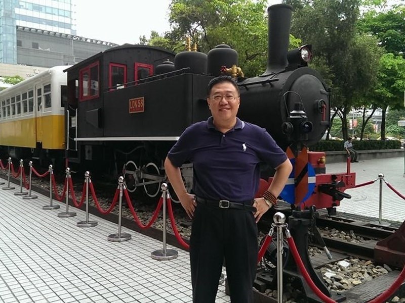 中國大陸國台辦發言人朱鳳蓮25日證實,遭陸方指控涉及間諜案的前台師大副教授施正屏(圖)24日被判處4年有期徒刑,並沒收人民幣2萬元財產。(圖取自施正屏臉書facebook.com)