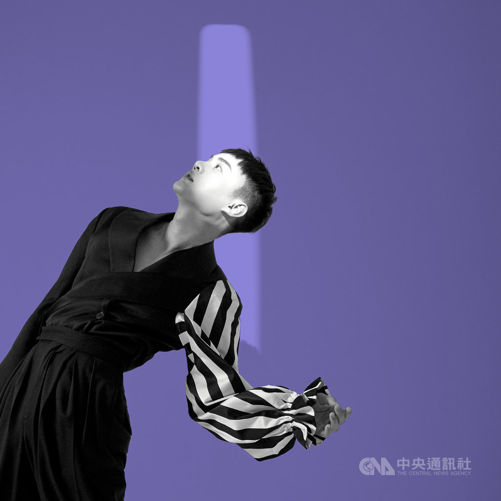 歌手許富凱出道10年曾6度入圍金曲台語歌王,他近期宣布將於2021年2月20日首次前進台北小巨蛋開演唱會。(凱聲影藝提供)中央社記者王心妤台北27日電 109年11月27日