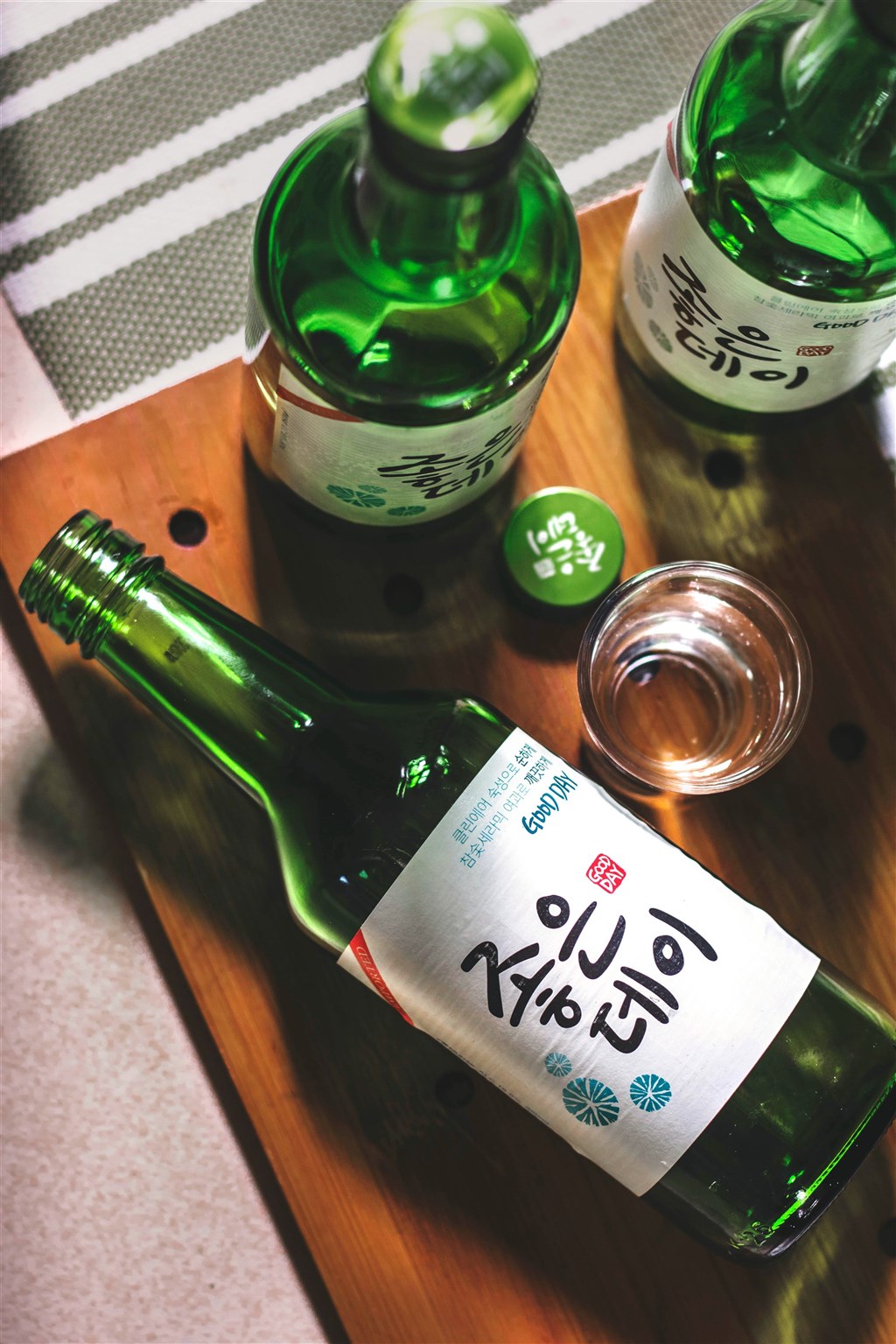 酒與韓國人的生活幾乎可說密不可分,但因此衍生的酒駕事件也是令社會、政府頭痛不已的難題。(示意圖/圖取自Unsplash圖庫)