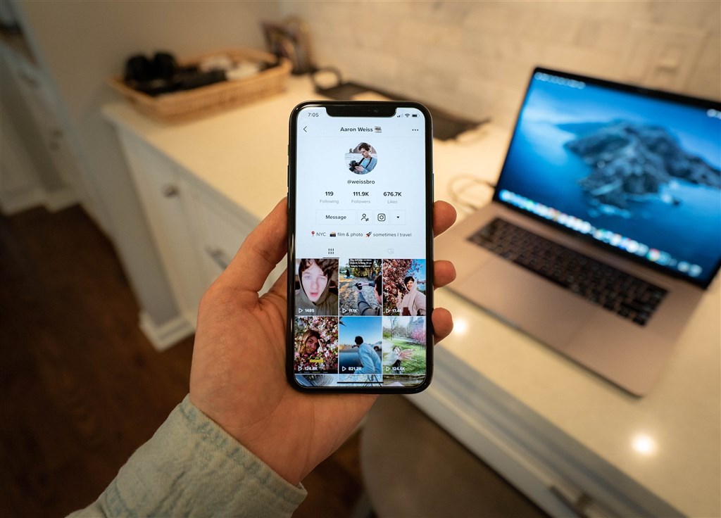 你在LINE、臉書、Instagram等社群平台用怎樣的頭像?你也許以為已透過層層修飾,讓別人看到更好的自己,但你的大頭貼可能透露許多你從未意識到的訊息。(圖取自Unsplash圖庫)