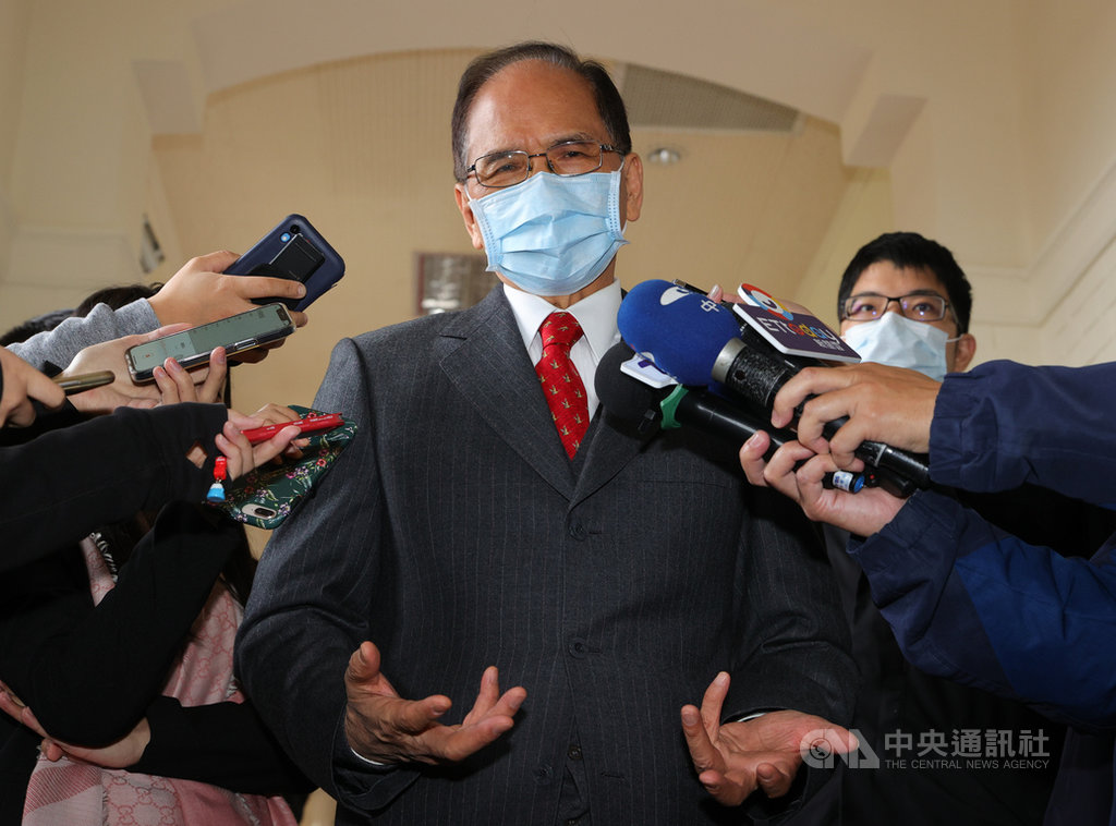 立法院會即將處理攸關萊豬進口行政命令及相關修正草案,國民黨將號召群眾發起守夜靜坐活動;對此,立法院長游錫堃(前)21日表示,希望行動能在合理、合法的範圍內有秩序地進行。中央社記者謝佳璋攝 109年12月21日