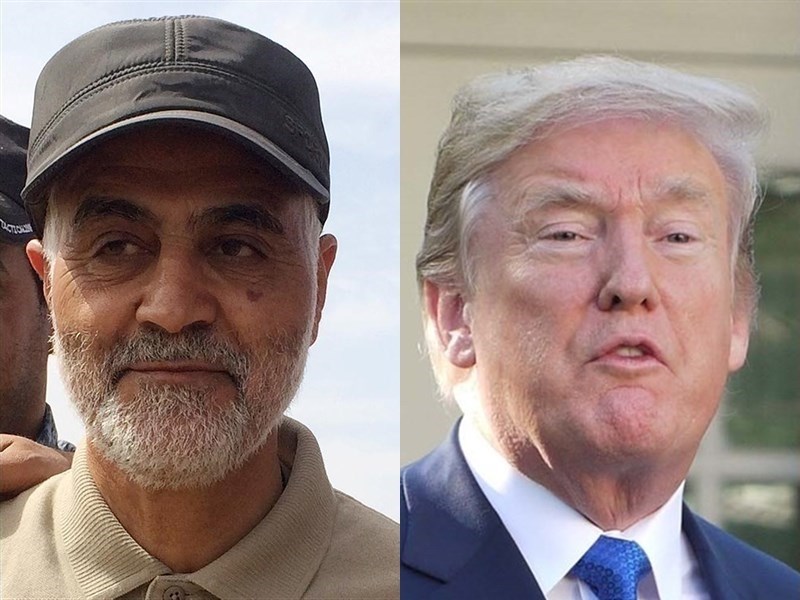 伊朗最高將領蘇雷曼尼(左)遭擊殺滿一週年,時間點正好在美國總統川普(右)卸任前數週,德黑蘭和華府再度升高緊張。(左圖為路透社提供,右圖為中央社檔案照片)