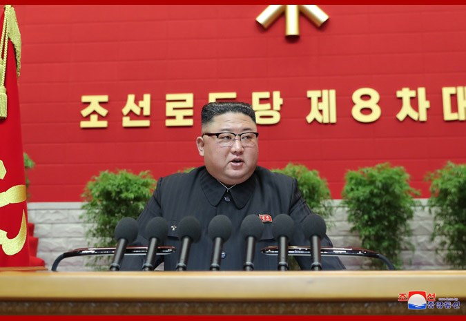 北韓執政勞動黨第8次全國代表大會開幕時,領導人金正恩坦承國家經濟發展上出現錯誤。(圖取自北韓中央通信社網頁kcna.kp)
