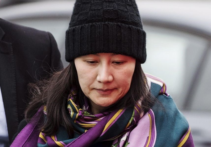 加拿大移民局特別批准華為前財務長孟晚舟(圖)的家人赴溫哥華與她團聚,中國外交部則表示,「從人道主義考慮」,同意加拿大前外交官康明凱、商人史佩弗於耶誕期間分別與家人進行通話。(檔案照片/美聯社)