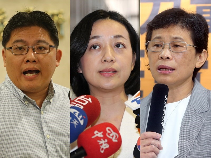 時代力量選舉委員會今天公告決策委員選舉結果,黨主席、立委陳椒華(右)及立委王婉諭(中)、邱顯智(左)的得票數,分別位居第1名至第3名。(中央社檔案照片)