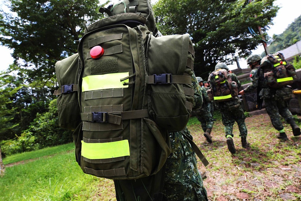 國軍募兵達標,未來國中畢業的民眾,將無法報考志願役士兵。(中央社檔案照片)