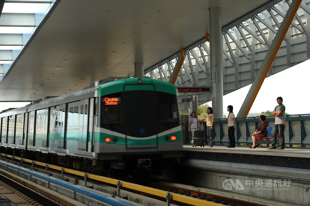 受到武漢肺炎疫情影響,高雄捷運公司民國109年運量下滑逾2成,公司經營再從前3年的盈餘績效轉為虧損。(高雄捷運公司提供)中央社記者王淑芬傳真 110年1月18日