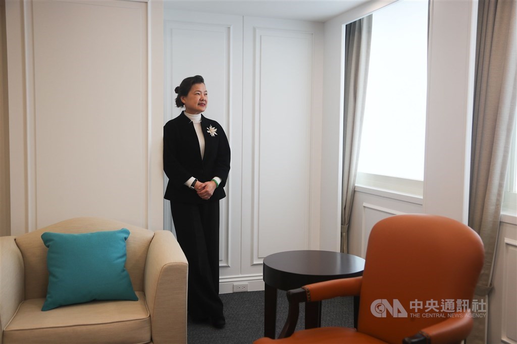 經濟部長王美花分析,隨著5G時代來臨,講求「高頻寬、低延遲、巨量連接需求」特性,將帶來新營運模式,有望打破國際大廠壟斷格局,替台灣網通、伺服器、終端、系統與營運商等相關業者帶來新商機。中央社記者王騰毅攝 110年1月19日