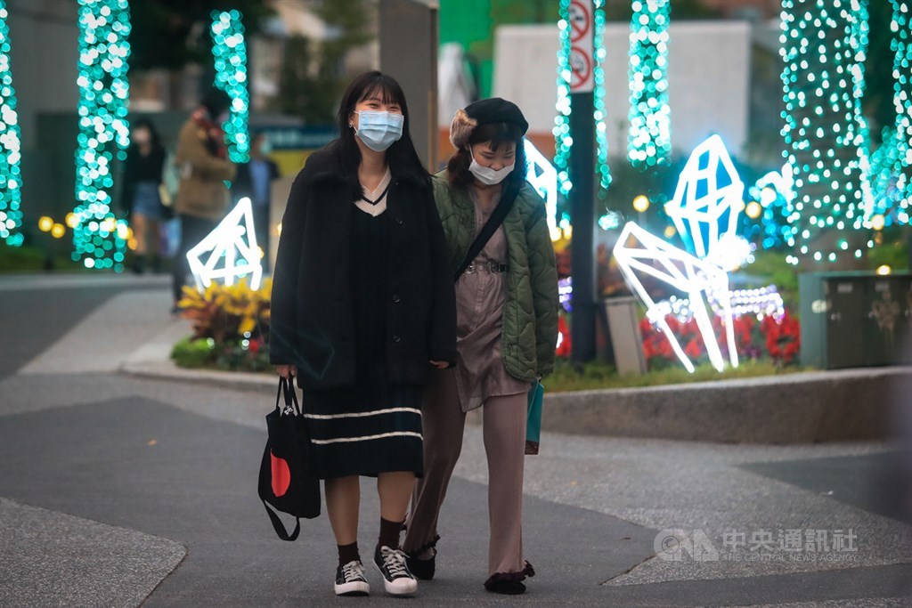 中央氣象局表示,24日東北季風影響,各地早晚轉涼,白天北部及東半部稍有涼意,中南部日夜溫差大。(中央社檔案照片)