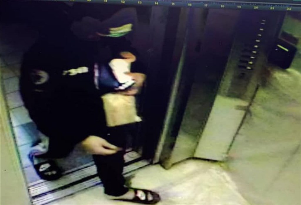 台中市神岡區一名自中國返台的台商,居家檢疫才3天就外出7次,無視居家檢疫規定,台中市衛生局除強制送到集中檢疫所,更重罰新台幣100萬元。(民眾提供)中央社記者趙麗妍傳真 110年1月25日