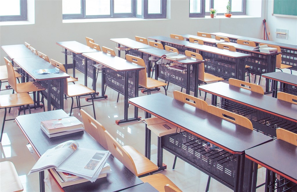 大學學測於23日考完,網路傳出有女學生應考時被寵物鼠爬上身。大考中心25日證實此事,目前正在釐清事發經過,後續將提交考試委員會討論如何處置。(示意圖/圖取自Pixabay圖庫)