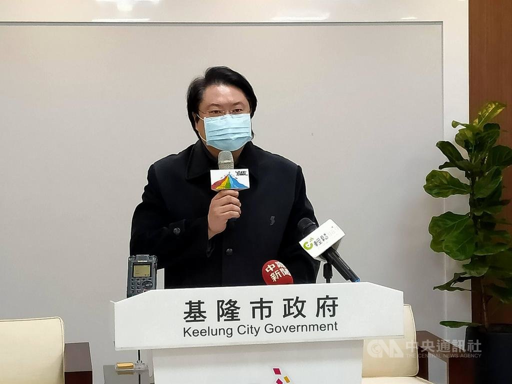 世界衛生組織西太平洋區域在臉書公布武漢肺炎確診人數,將台灣歸類為中國一部分,基隆市長林右昌(圖)27日晚間留言表示,「TAIWAN ∉ China」(台灣不等於中國)。圖攝於110年1月12日。中央社記者王朝鈺攝 110年1月27日