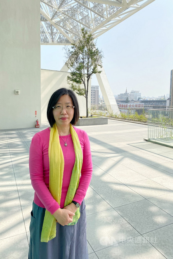 台南市美術館前館長潘襎109年底卸任,館方28日召開董監事會議,通過新任館長人事案,由台灣美術史專家林育淳(圖)接任。(台南市美術館提供)中央社記者楊思瑞台南傳真 110年1月28日