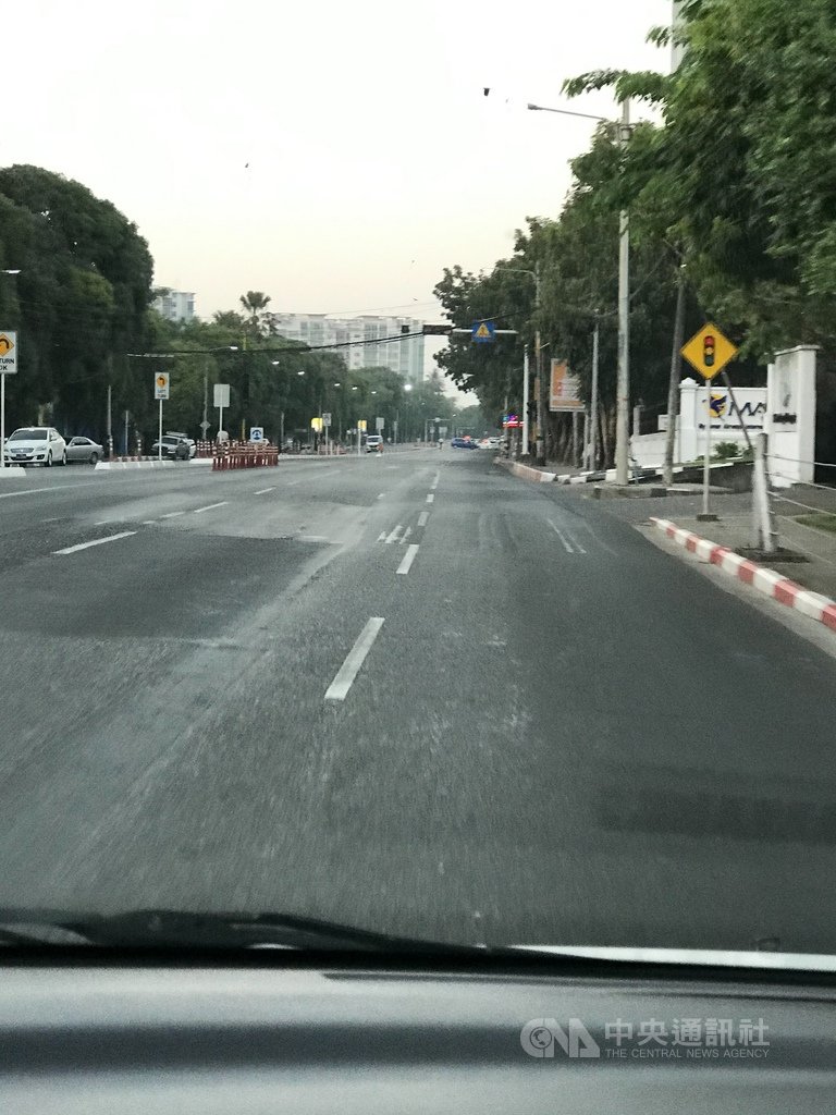 緬甸軍方1日發動政變,一度人心惶惶。2日民眾生活已回歸正常,不過仰光街頭人車稀少。(民眾提供)中央社記者呂欣憓曼谷傳真 110年2月2日