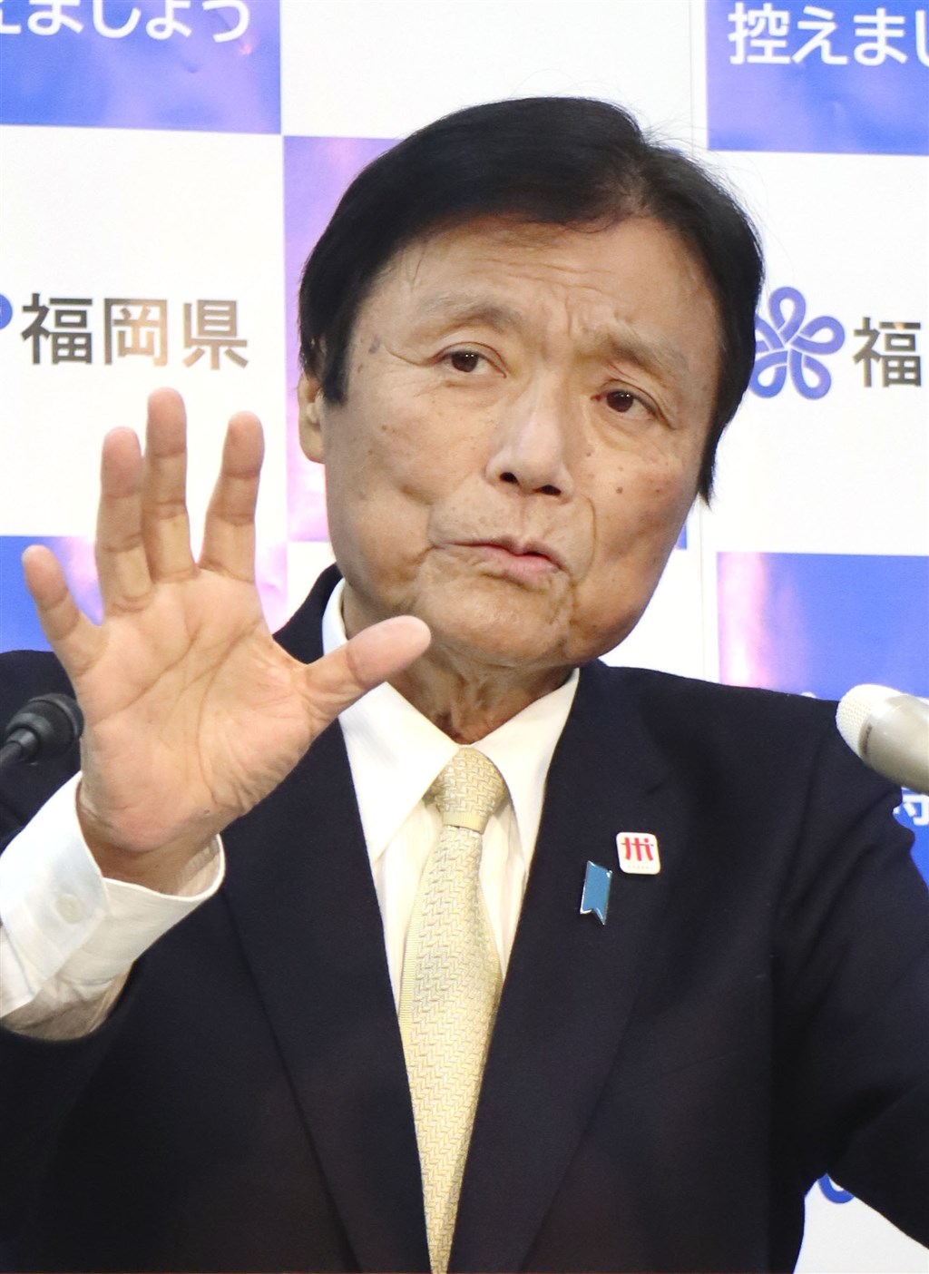 日本福岡縣知事小川洋因罹患肺腺癌正住院治療中,他決定向福岡縣議會議長提出辭呈。(共同社)