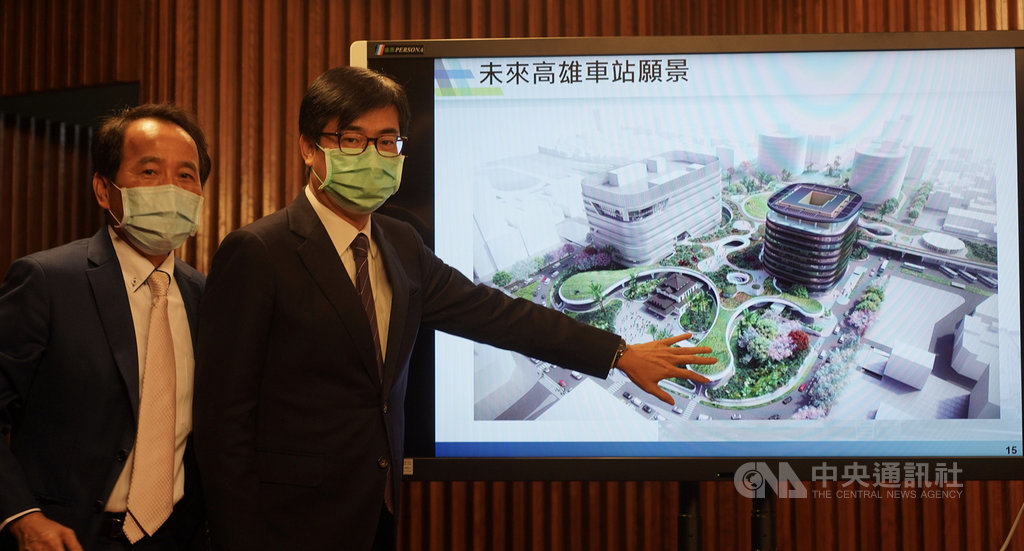 高雄市長陳其邁(右)、副市長林欽榮(左)23日召開記者會說明中博高架橋拆除的交通維管措施。陳其邁表示,未來的高雄車站會融合古典、現代交通運輸功能,再搭配商業等功能提供整體服務,高雄車站將會華麗轉身。中央社記者董俊志攝 110年2月23日