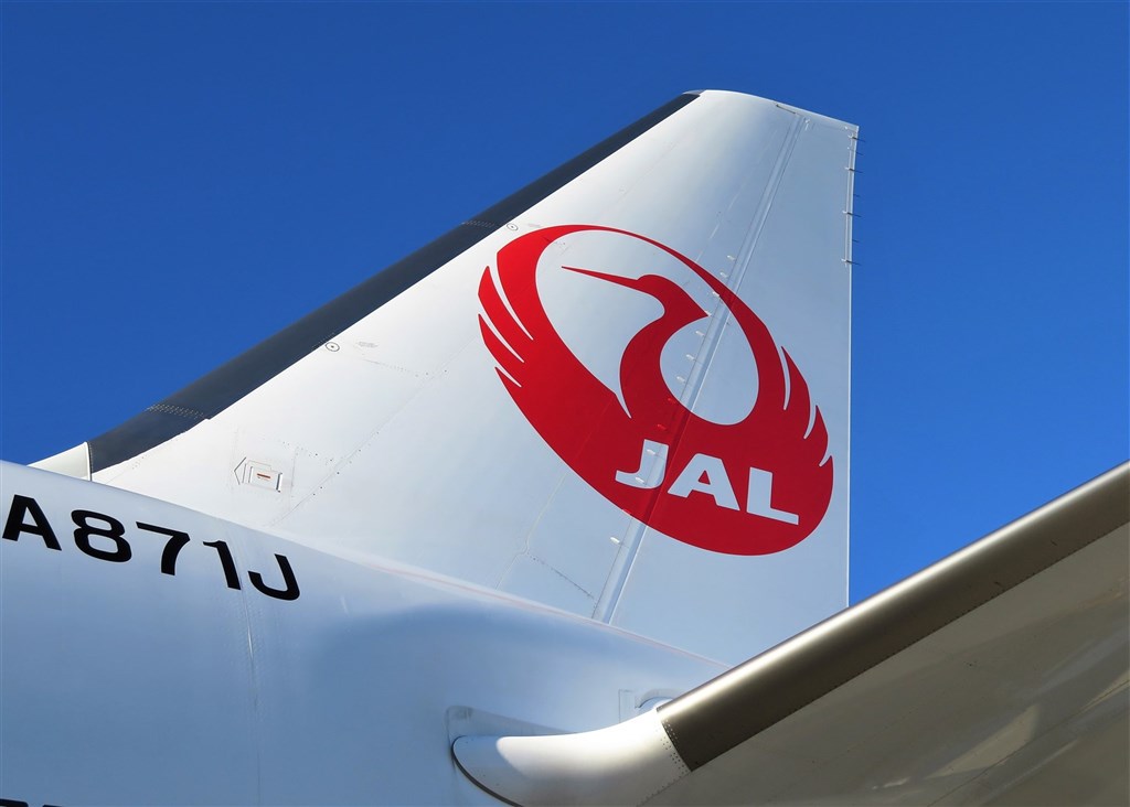 一架波音777客機21日在美國上空發動機起火,日本音樂人黑川表示,2020年12月他搭乘日本航空波音777客機也曾發生故障。圖為日本航空客機。(共同社)