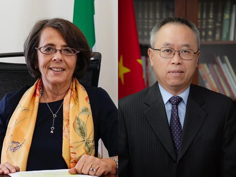 中國戰狼式外交引起義大利政壇強烈反彈,義大利外交部副部長塞蘭尼(左)24日召見中國駐義大使李軍華(右)表達強烈不滿。(圖左取自義大利外交與國際合作部網頁www.esteri.it,右圖取自中國駐義大利大使館網頁it.china-embassy.org)