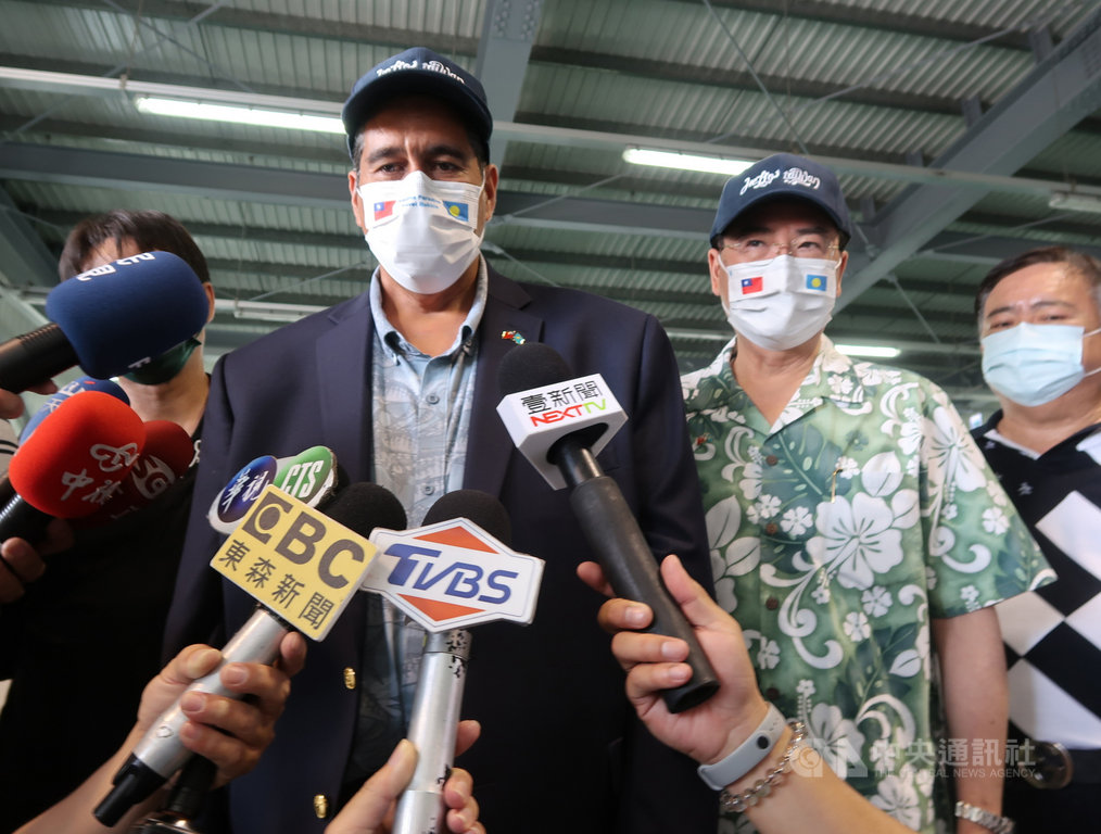 訪視龍蝦養殖場惠恕仁盼養殖科技締結夥伴關係 影 政治 中央社cna