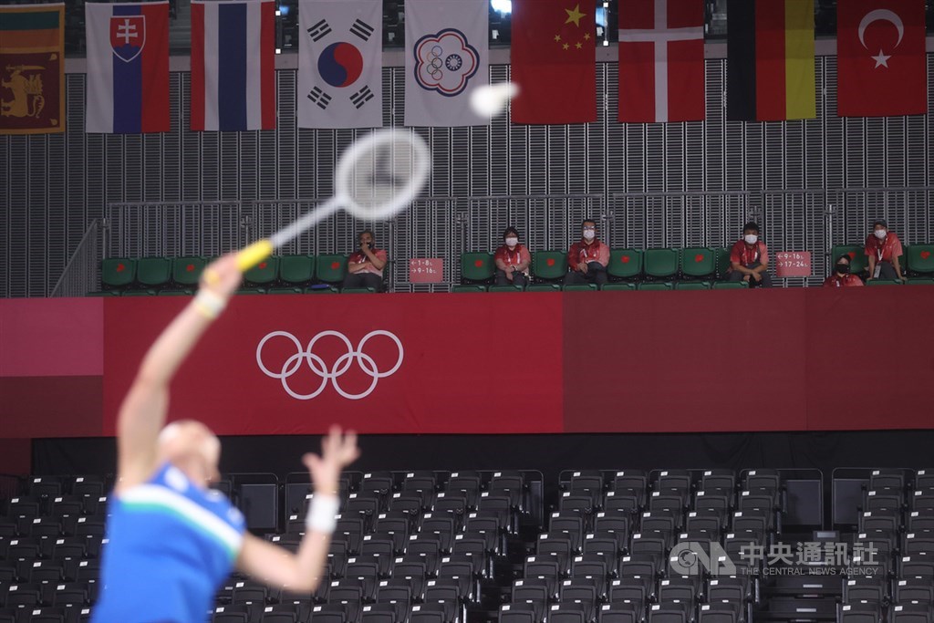 世界羽球球后戴資穎（圖）1日在東京奧運羽球女單金牌戰中以1比2不敵中國好手陳雨菲，拿下銀牌，但她在場上出賽的每一刻，皆是拚盡全力出擊，展現奮戰精神。中央社記者吳家昇攝 110年8月1日