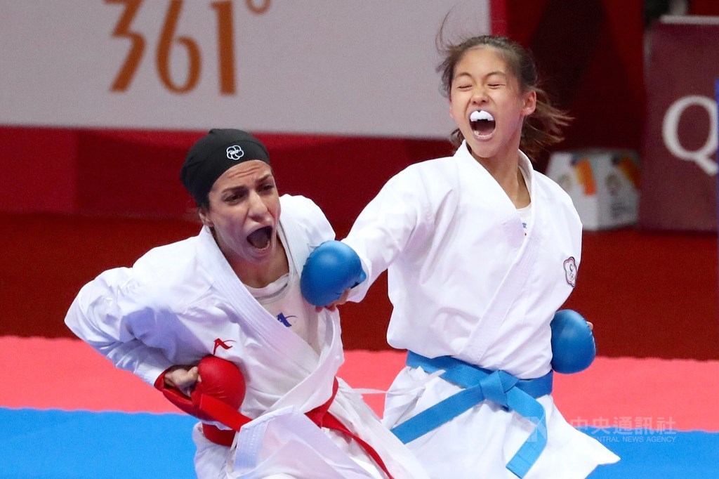 2018年的雅加達亞運，文姿云（右）完成亞運2連霸。中央社記者吳翊寧攝 107年8月26日