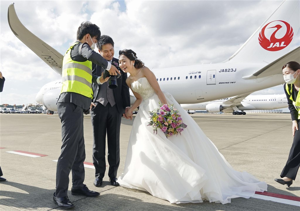 疫情重創航空業日本成田機場推停機坪拍婚紗 國際 中央社cna