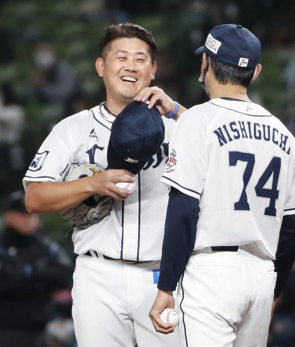 希少一点物★2021.10.19引退登板★未販売★松坂大輔の投球モーションカード 希少一点物2021.10.19引退登板未販売松坂大輔の投球モーション