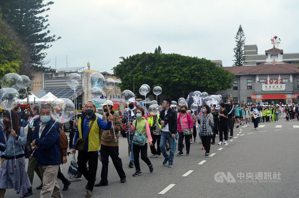 花火 千人遊行為澎湖花火節暖身 地方 中央社cna