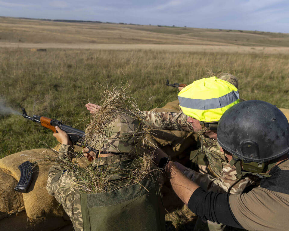 英國訓練志願兵助烏軍北約化素人學射擊壕溝戰化身致命武器| 國際