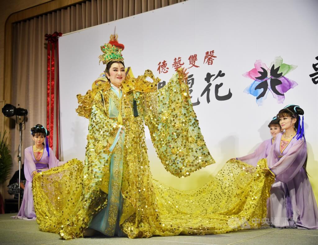 楊麗花就是歌仔戲代名詞 一代小生傳承台灣文化不遺餘力【圖輯】 | 文化 | 中央社 CNA