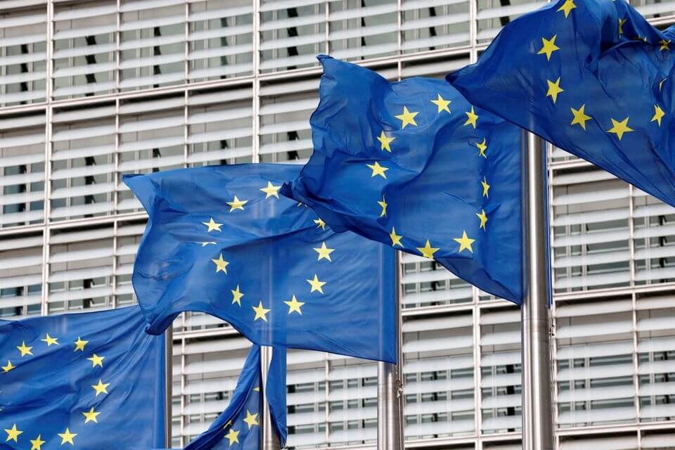 歐盟13日達成協議，將對進口鋼材與水泥等製造污染的商品課徵二氧化碳排放關稅。（路透社）