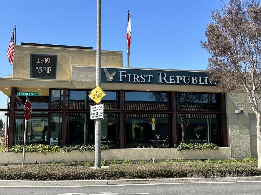 第一共和銀行陷風暴花旗等11大銀行聯合注資300億美元救火| 國際| 中央社CNA