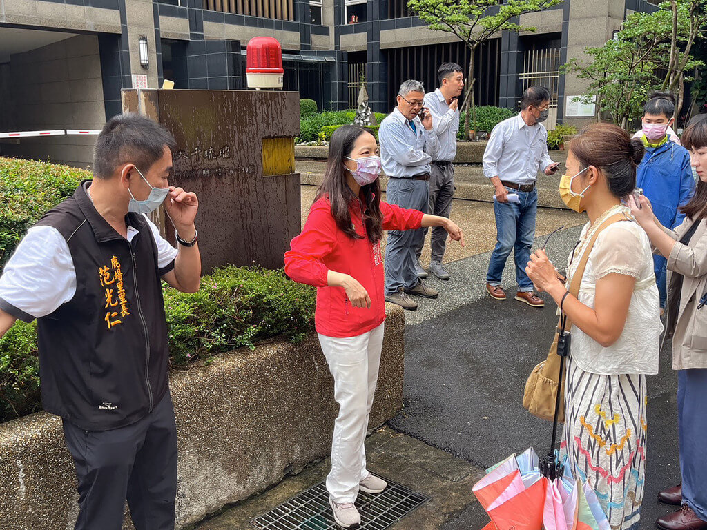 竹北另一建案鄰近道路疑下陷 議員要求建商檢測 | 地方 | 中央社 CNA