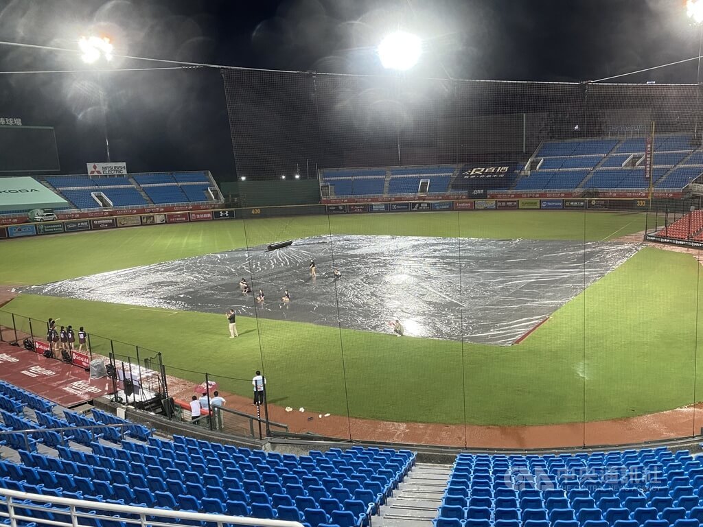 中職桃園戰因雨延賽 831大限桃猿豪勁相對安全 | 運動 | 中央社 CNA