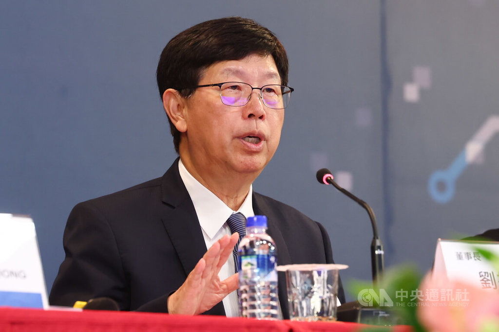 鴻海31日在新北市土城總部舉行股東會，由董事長劉揚偉（圖）主持，報告公司營運展望。（圖／中央社）