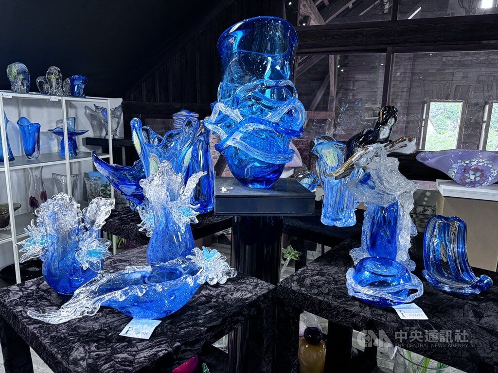 ✨破格✨絶品‼️水晶☆噴水☆天然石⭐︎ファウンテン☆秘蔵品⭐︎1321g ✨破格✨絶品‼️水晶☆噴水☆天然石⭐︎ファウンテン☆秘蔵品⭐︎1368g