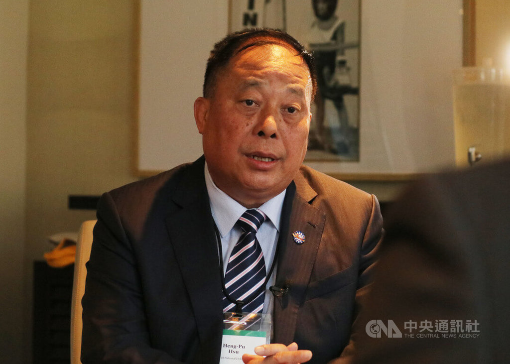 國防部副部長徐衍璞出席美台國防工業會議，會後接受媒體訪問。（圖／中央社）