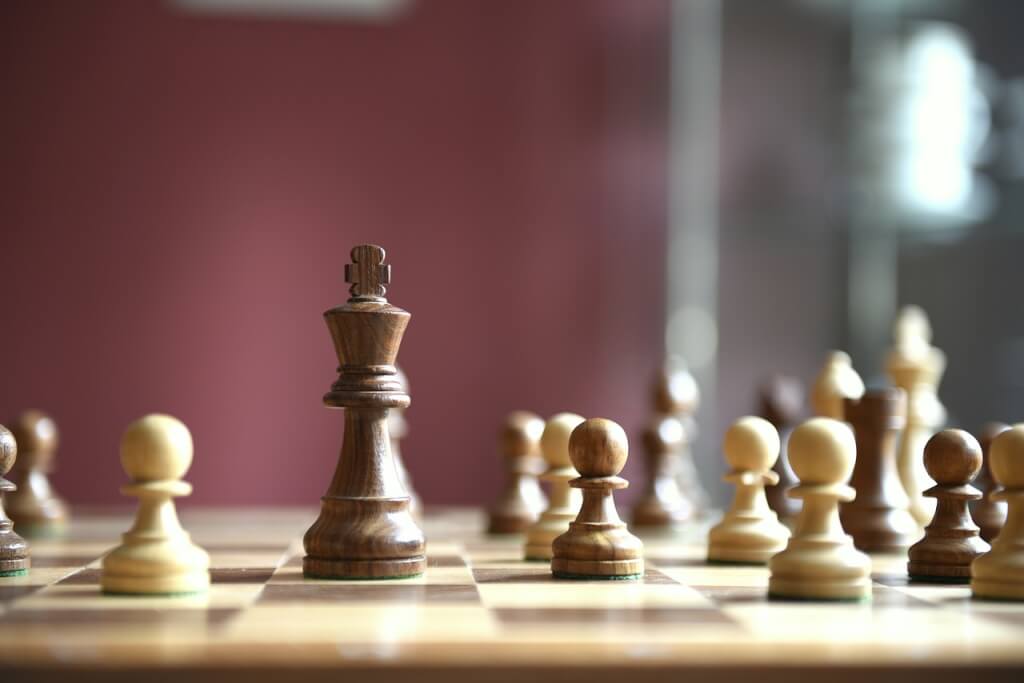 [國象] 挪威西洋棋王對上14.3萬顆腦袋和局收場