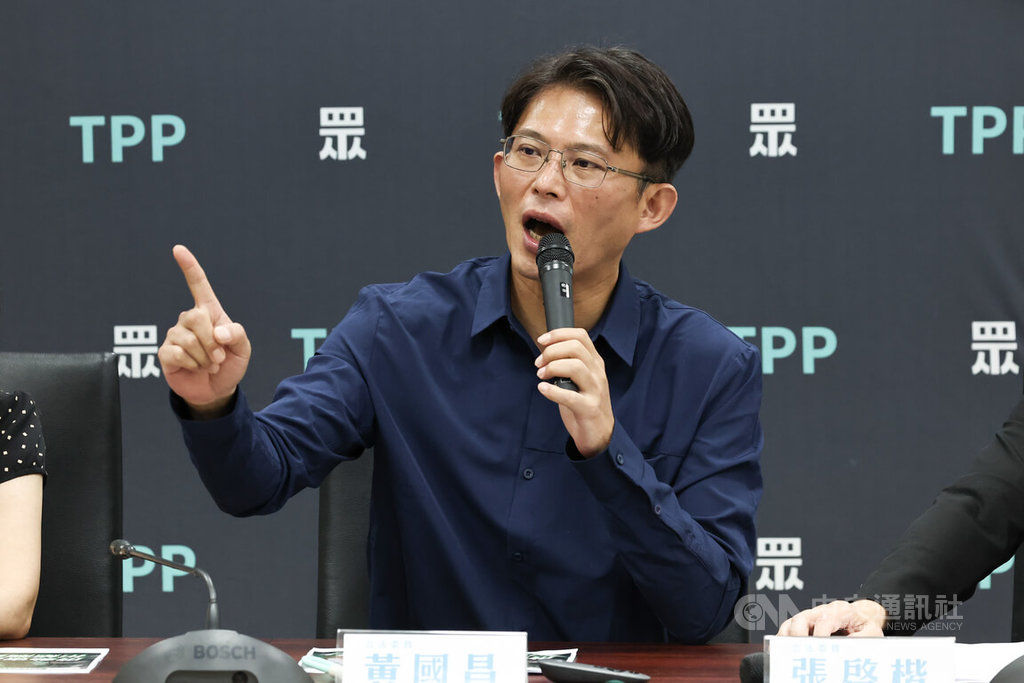 [討論] 黃國昌宣布：下午宣布是否出席國安會報