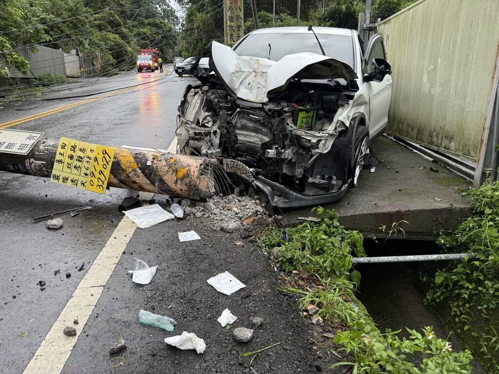 車禍後又撞斷電線桿　釀南投近5000戶停電