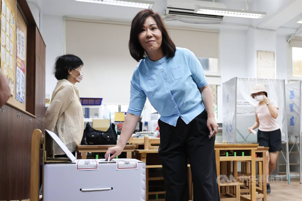 罷免案開票　李彥秀自行宣布不通過