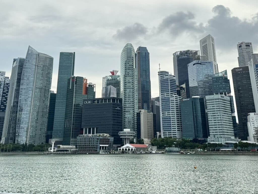新加坡亞洲資產管理規模超越香港，新加坡金融管理局近日更完成綠色投資夥伴基金首輪總值達5億1000萬美元（約新台幣154億元）的融資。（中央社檔案照片）