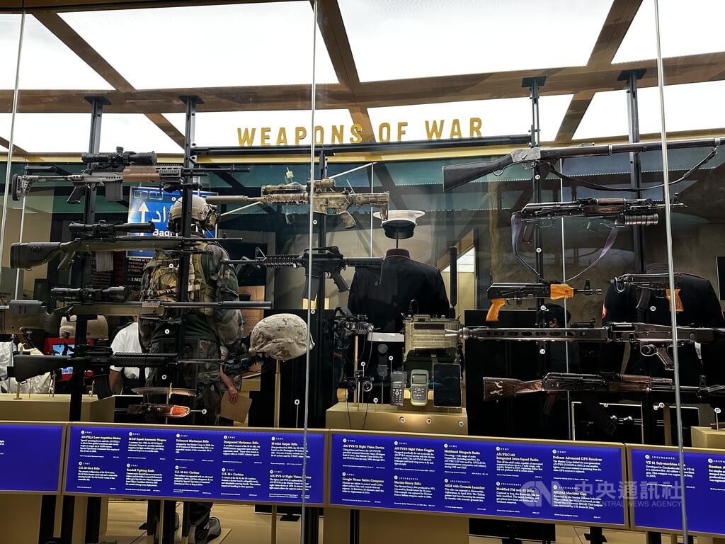 美國陸戰隊博物館展示多樣武器裝備