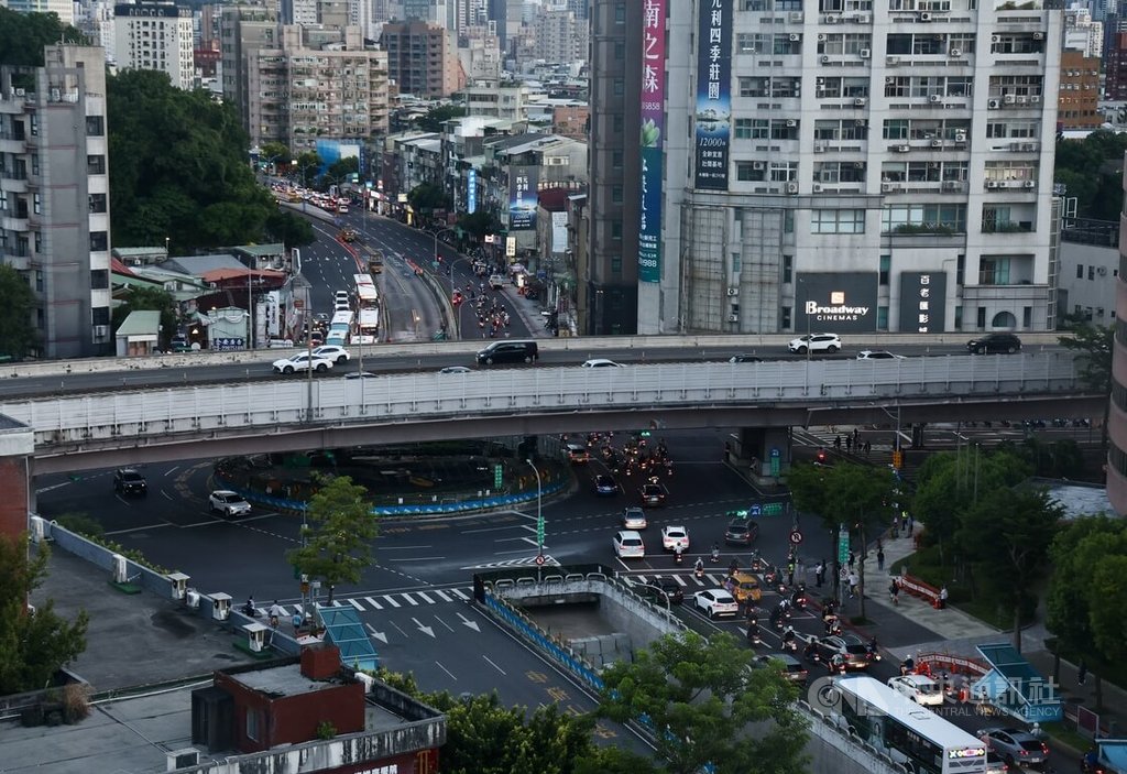 北市公館圓環下班尖峰時段車流（1）