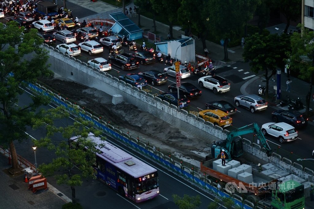 北市公館圓環下班尖峰時段車流（2）