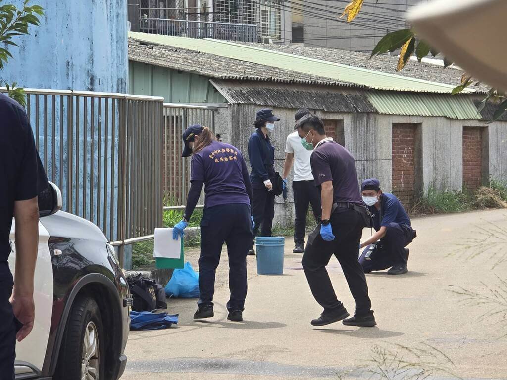 台中沙鹿凶殺案　警方現場蒐證
