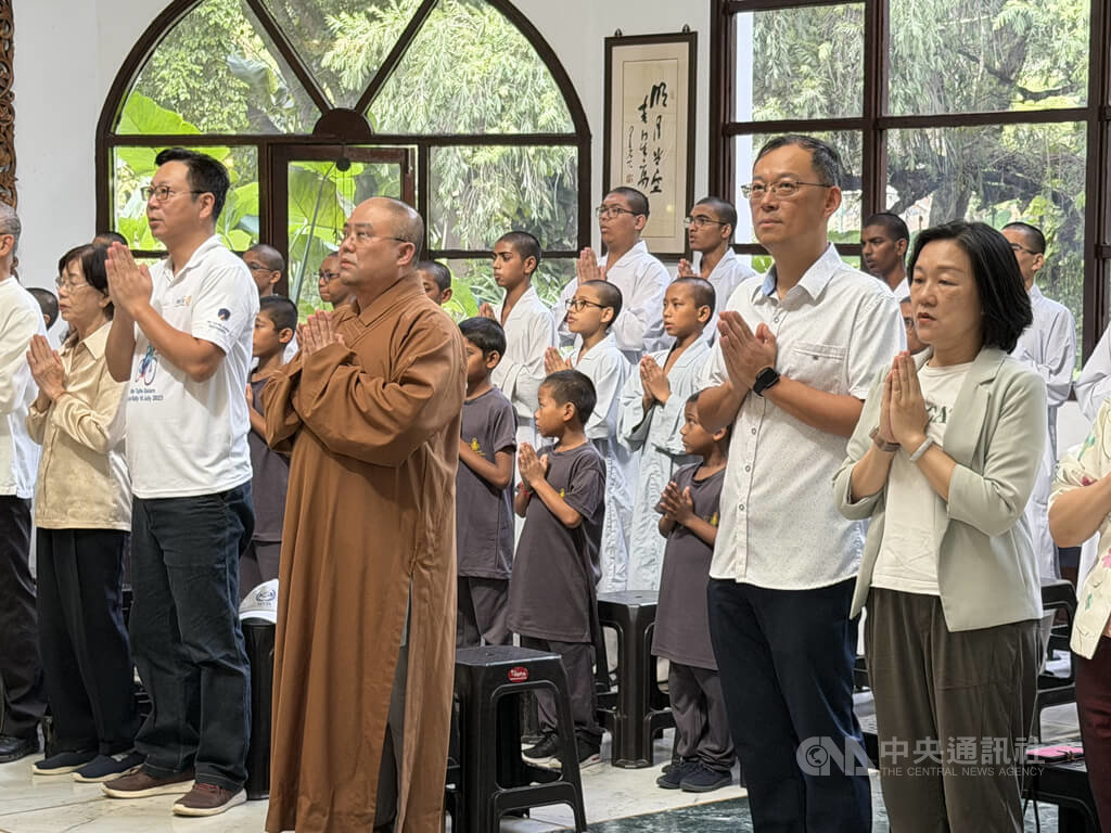 佛光山印度沙彌學園開學　駐印度代表獲邀出席