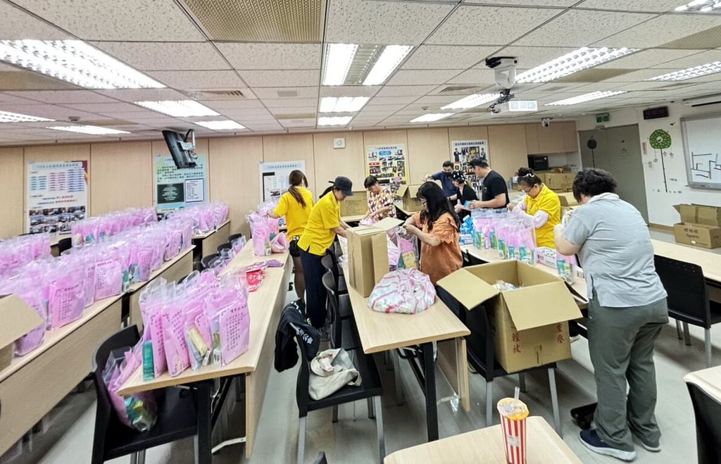 新北藥界募集護理包　運往花蓮災區（2）