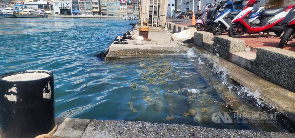 中秋節遇年度大潮　澎湖低窪水位一度達警戒